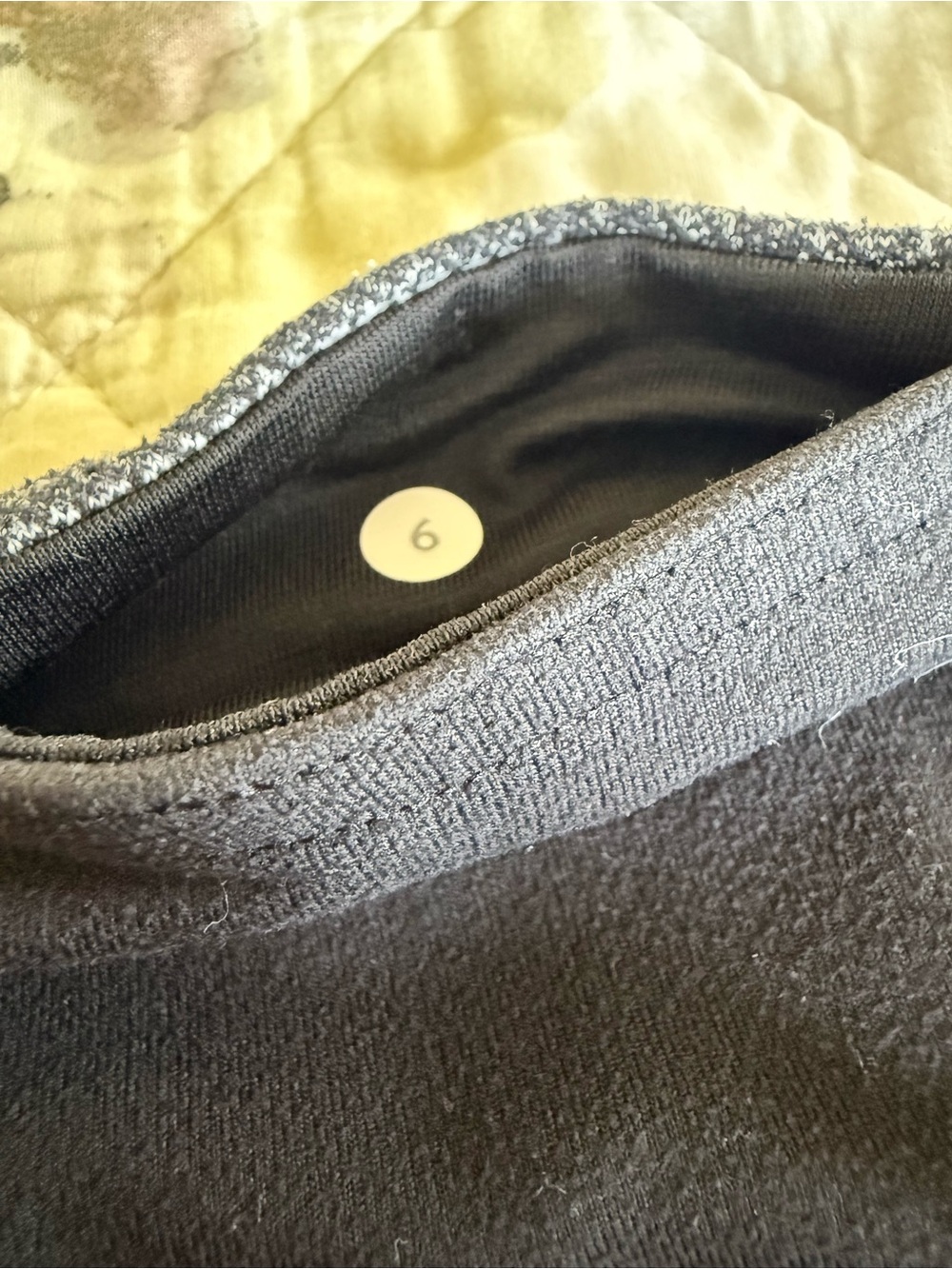 🍋Lululemon Black Leggings with Gray Quilted Waistband - Picture 6 of 8